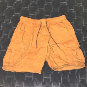 Caramel brown Old Navy cargo shorts 31”, 7 inch inseam